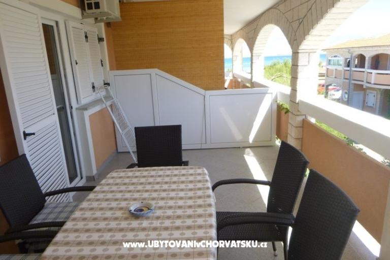 Apartmaji Vlašić otok Vir – foto 17