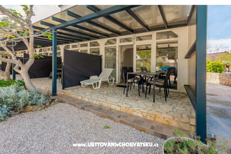 Apartmaji Villa Agape Vir – foto 24