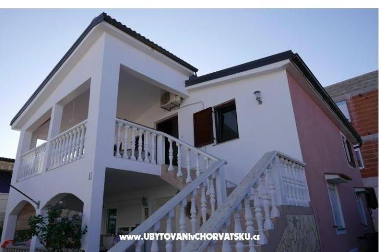 Apartmaji Karolina – foto 3