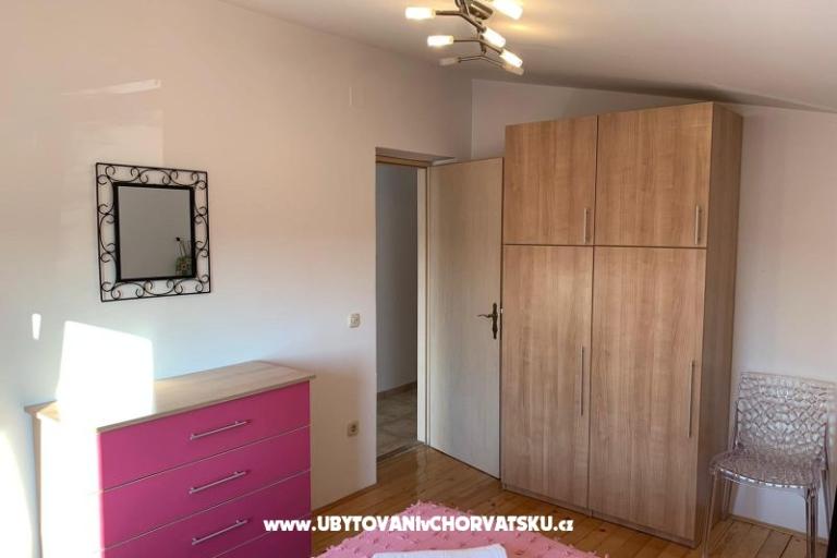 Apartmaji Karolina – foto 6