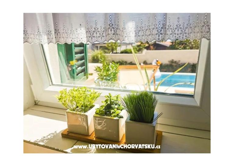 Počitniški dom  Diana +pool+jacuzzi – foto 15