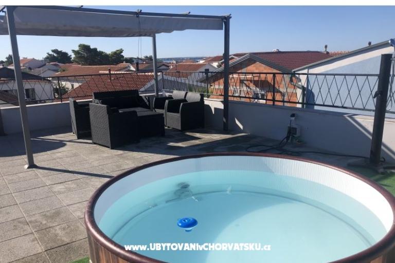 JACUZZI Family Apartma – foto 2