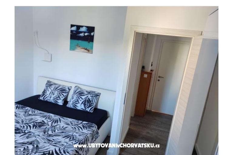 Sea View Apartmaji Vir – foto 12