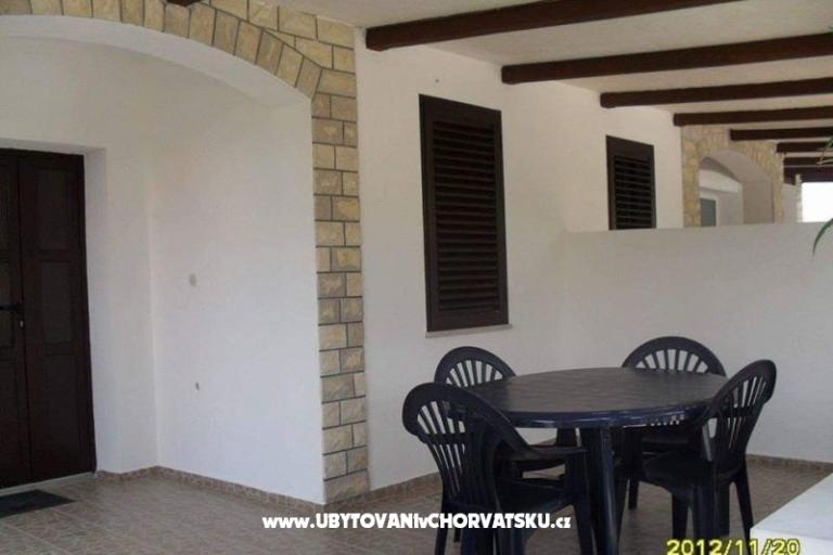 Tonis Apartmaji – foto 11