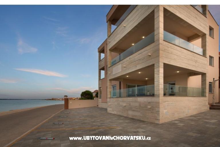 Villa Vista Royal – foto 3