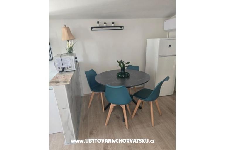 Sunset Paradise Apartmaji Vir – foto 38