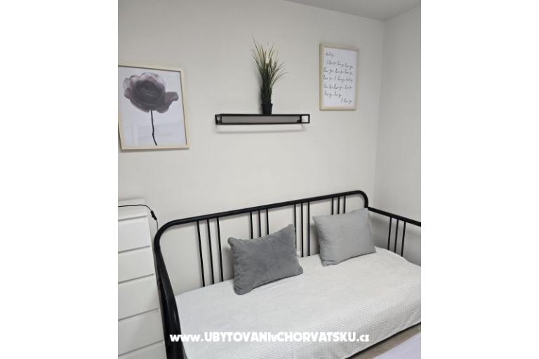 Sunset Paradise Apartmaji Vir – foto 8
