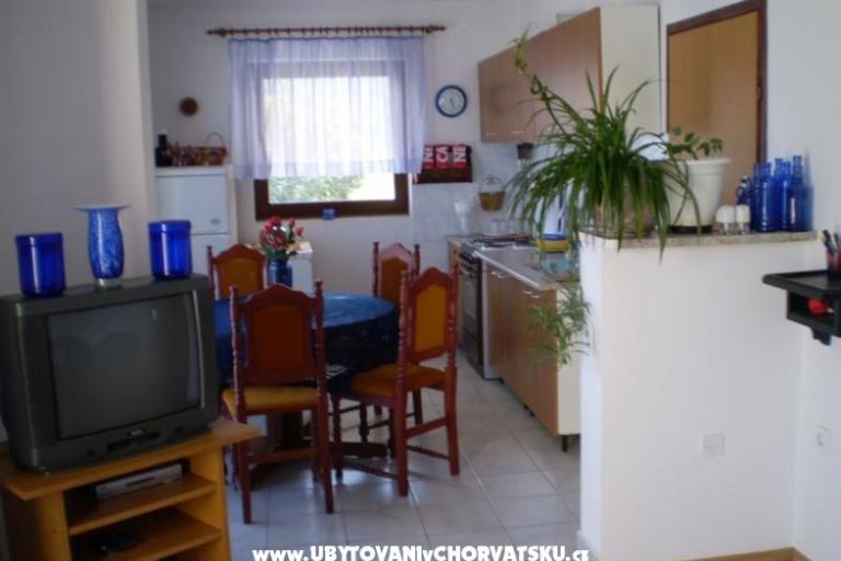 Apartmaji Issa – foto 7