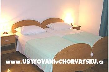 Apartmaji Alaga – foto 4