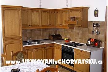Apartmaji Alaga – foto 6