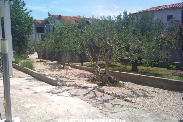 Apartmaji Anita Vodice – foto 2