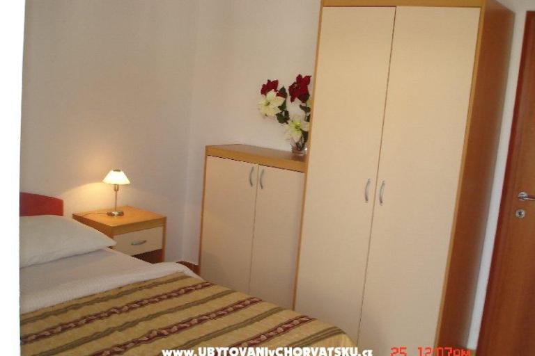 Apartmaji Cecily – foto 6