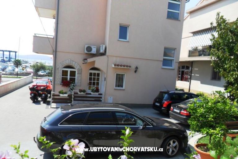 Apartmaji Kraljević – foto 18
