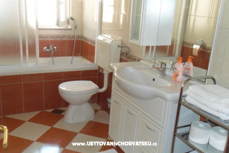 Apartmaji Kraljević – foto 9