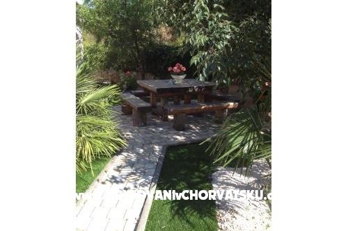 Apartmaji Kraljević – foto 7