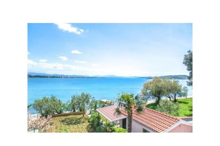 Apartmaji latin – foto 14