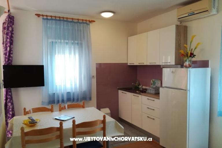 Apartmaji Nana – foto 8