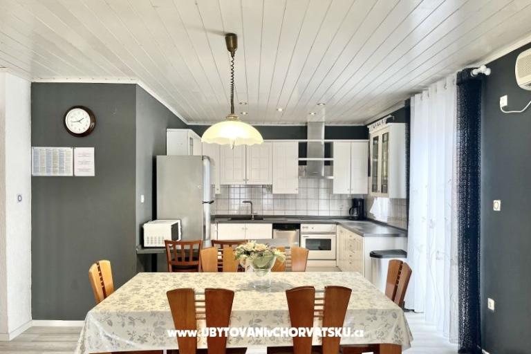Apartmaji Rino – foto 19
