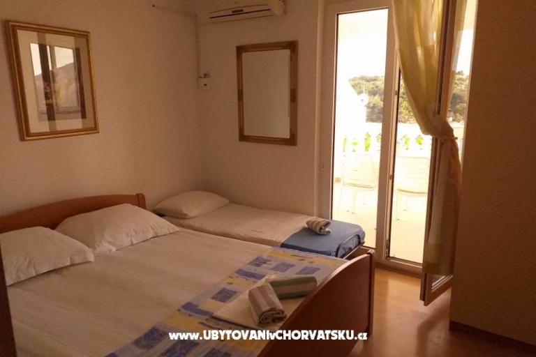 Apartma Ivan (15m from  beach) – foto 10