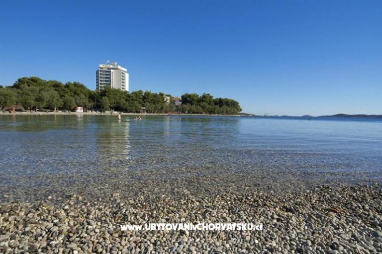 Apartmaji Mediterranean sundance – foto 13