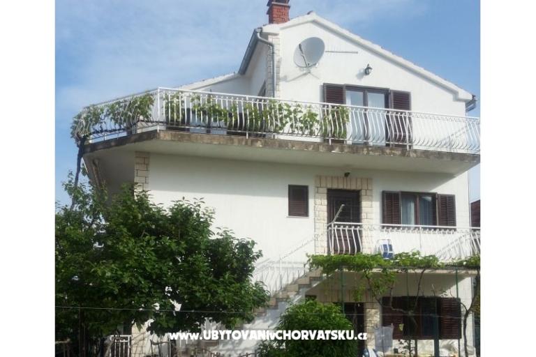 Apartmaji Milka-Jure Srima-Vodice – foto 2