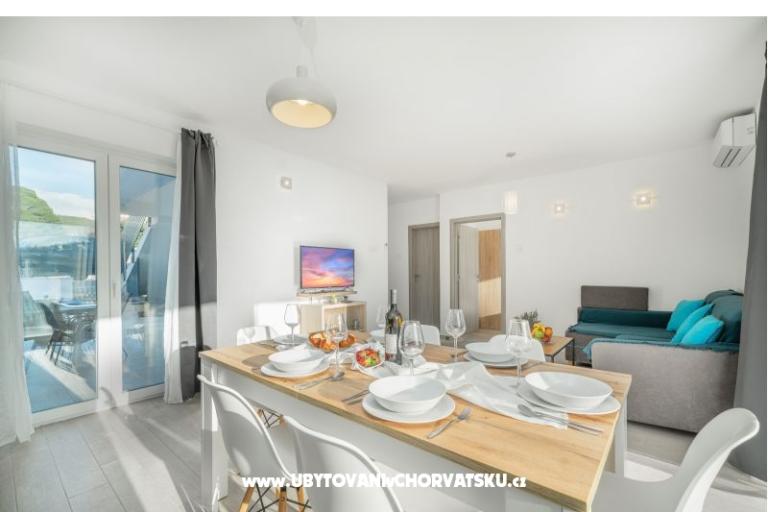 Beach Villa z bazenom Tribunj – foto 14