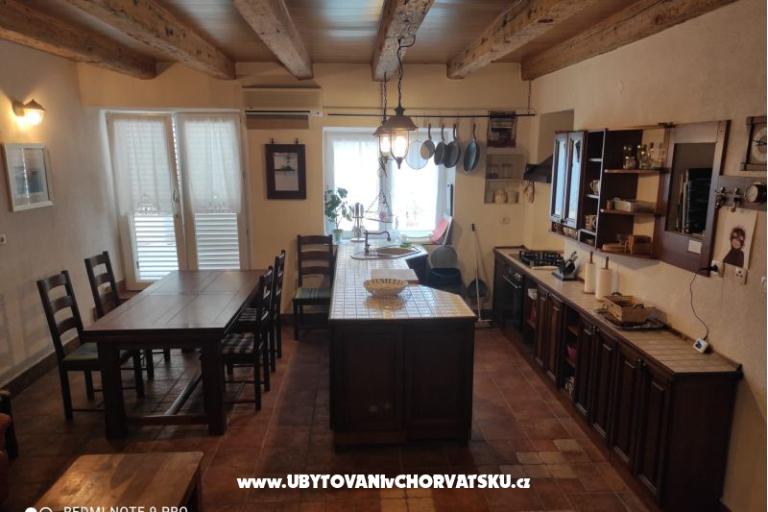 Hiša Vodice – foto 11