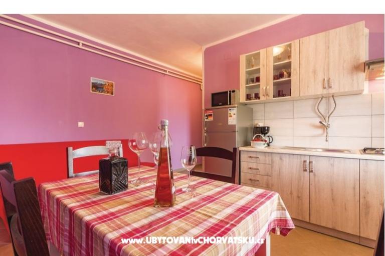 Apartmaji Anna  – foto 3