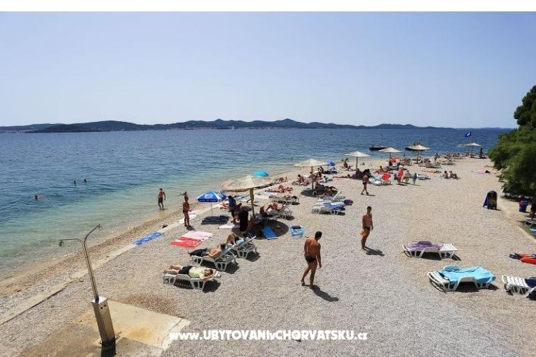 Apartma Tina 10 m. beach – foto 15