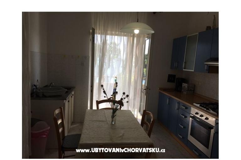 Apartmaji Danijela Karma – foto 18