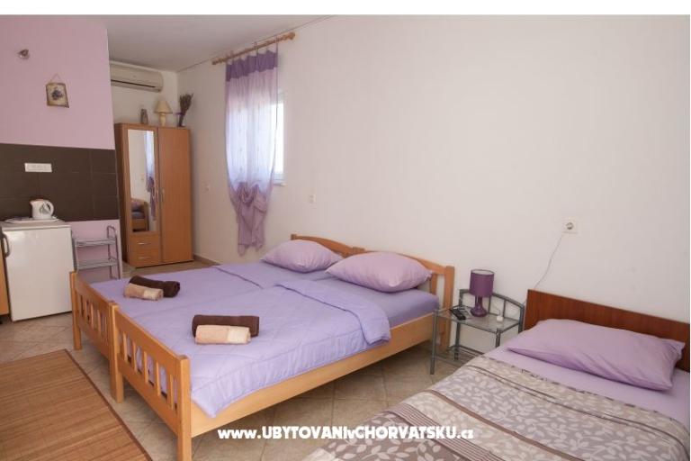 Apartmaji Deni – foto 9
