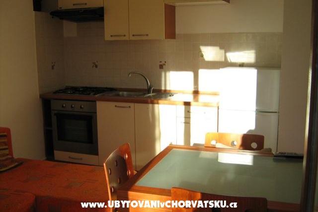 Apartmaji KOLOVARE – foto 3