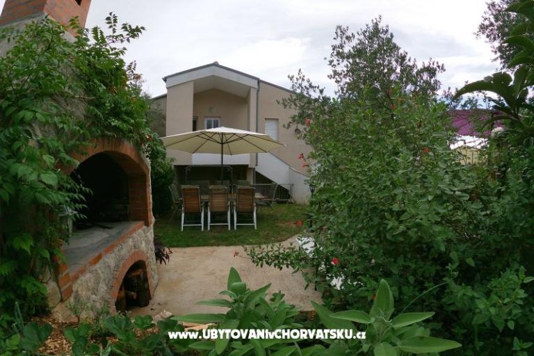 Apartmaji Nikolina – foto 10
