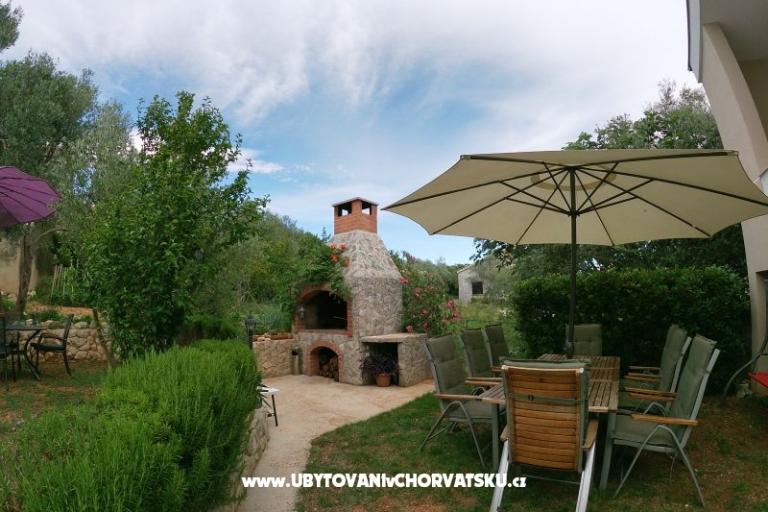 Apartmaji Nikolina – foto 6