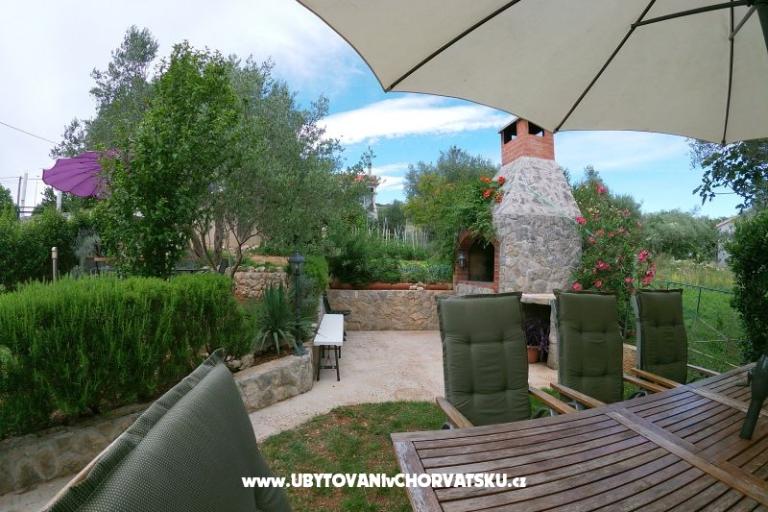 Apartmaji Nikolina – foto 7