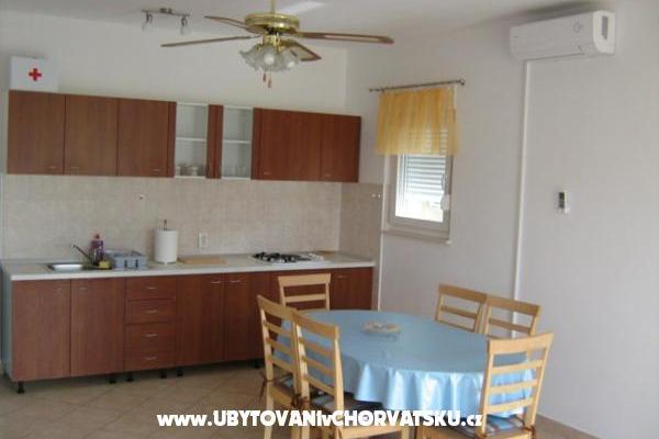 Apartmaji Petra – foto 2