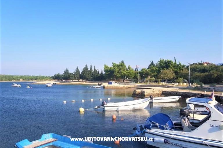 Apartmaji Tena,  prvi red do mora – foto 16
