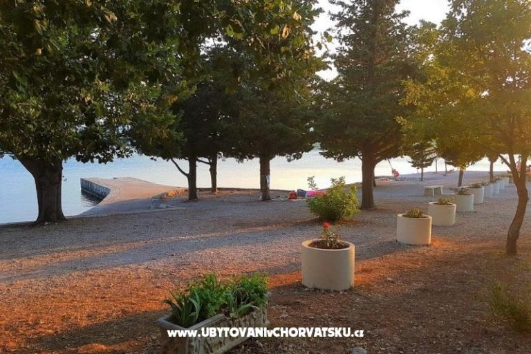 Apartmaji Tena,  prvi red do mora – foto 28