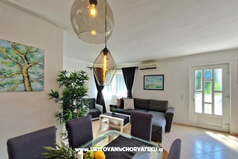 Apartmaji Tena,  prvi red do mora – foto 30