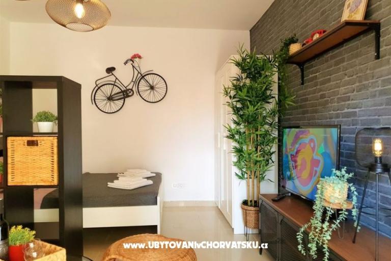 Apartmaji Tena,  prvi red do mora – foto 39