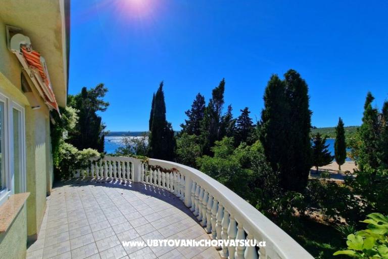 Apartmaji Tena,  prvi red do mora – foto 40