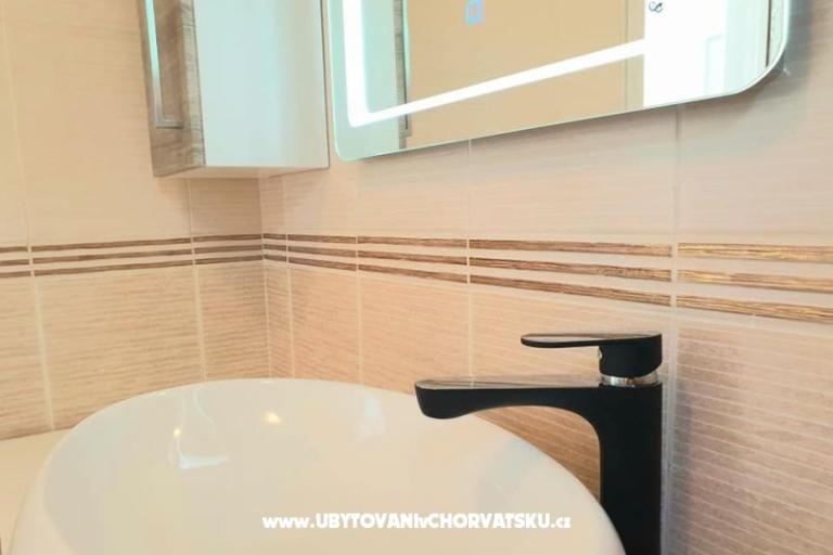 Apartmaji Tena,  prvi red do mora – foto 43