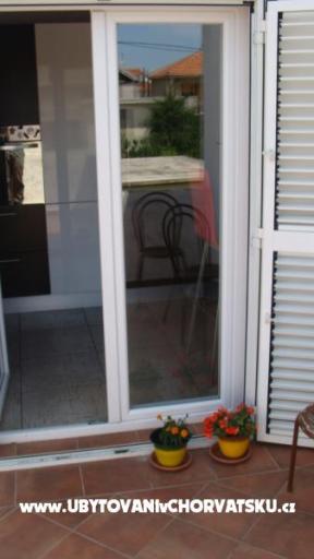 Apartma Just Cozy – foto 13