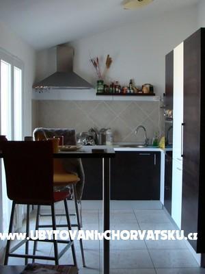 Apartma Just Cozy – foto 5