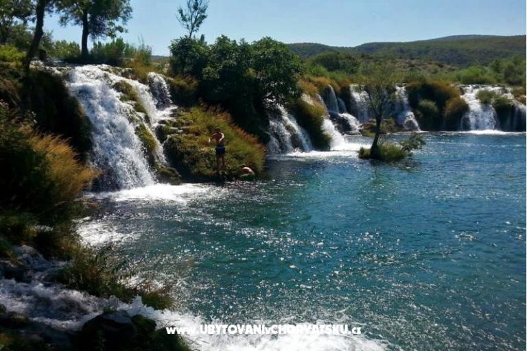 Apartmaji Dora – foto 15
