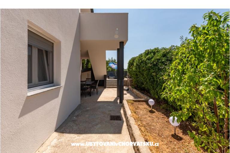 Apartma Luxe Holiday Home – foto 10