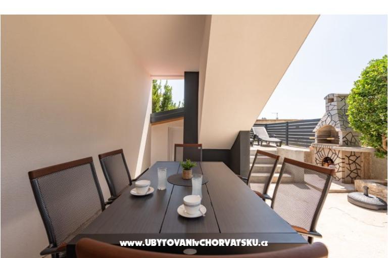 Apartma Luxe Holiday Home – foto 17