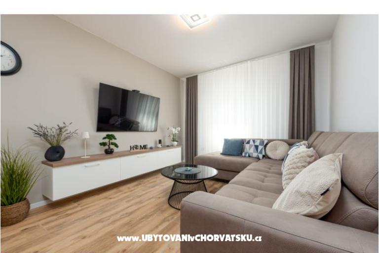 Apartma Luxe Holiday Home – foto 7