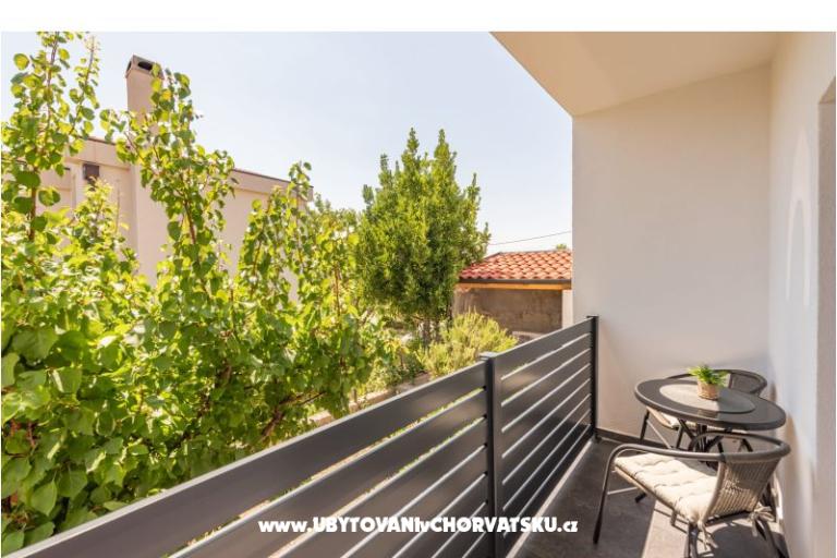 Apartma Luxe Holiday Home – foto 8