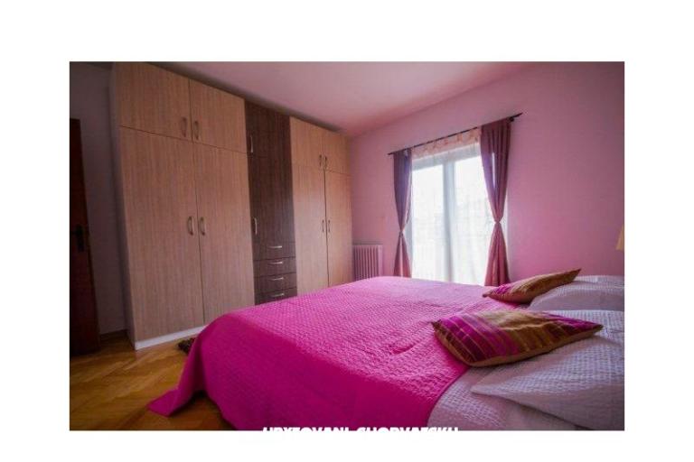 Apartmaji Afrodita – foto 14